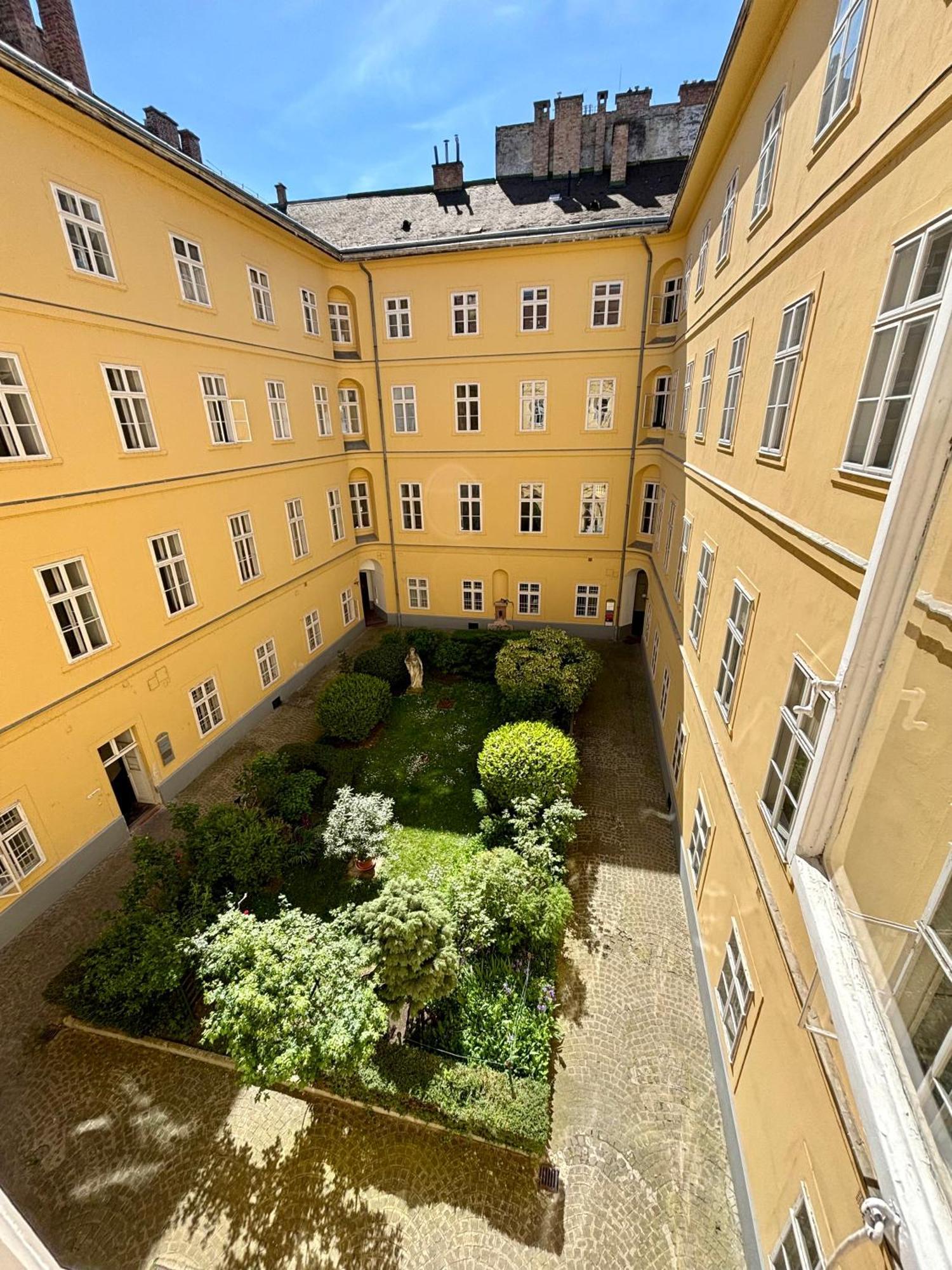 Chic & Zen Lejlighed Budapest Eksteriør billede